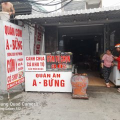 Quán cơm A-bứng