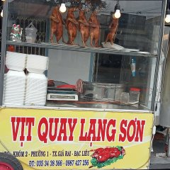 Quán thành đạt vịt quay