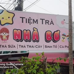 Tiệm trà nhà bơ