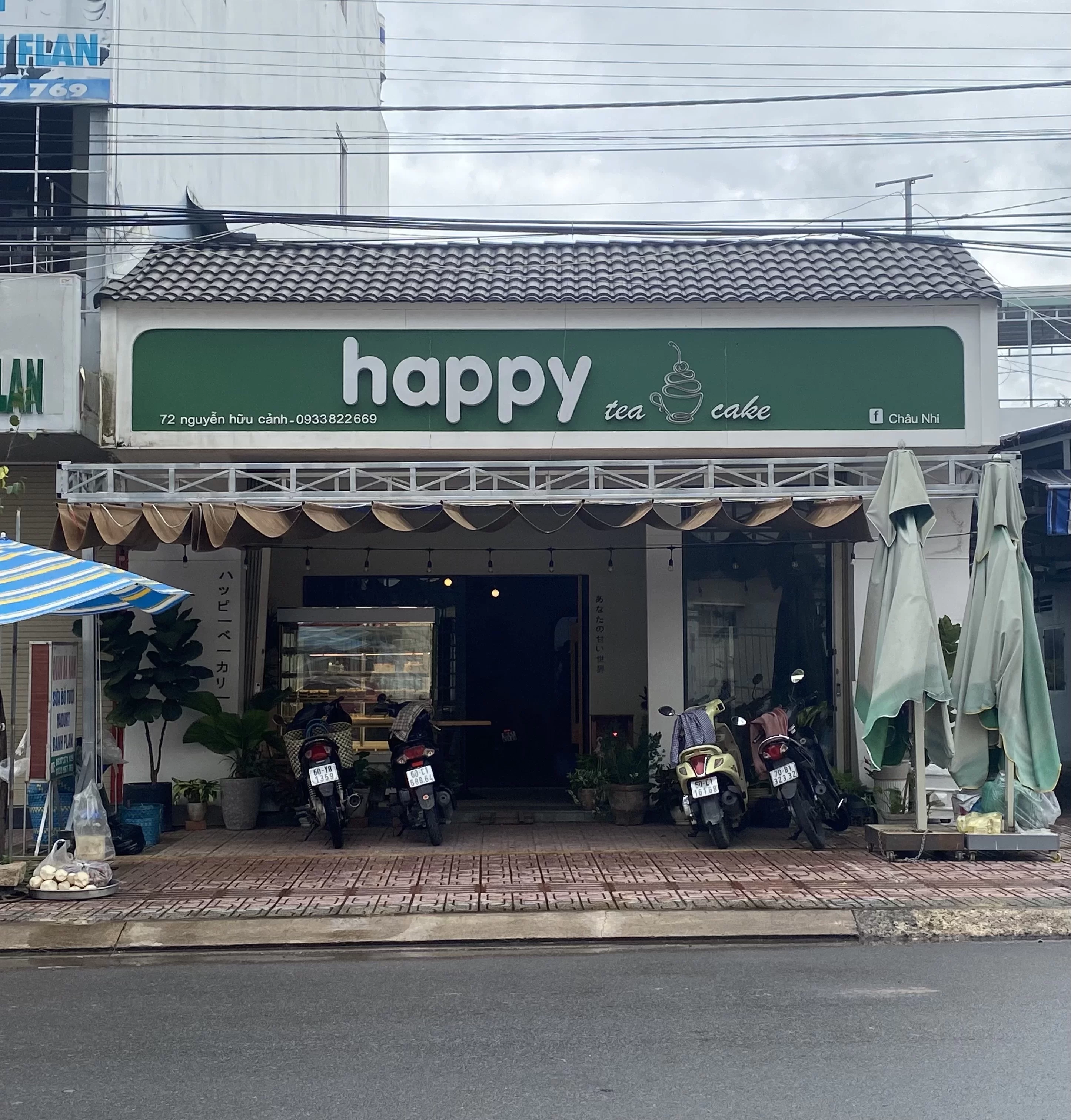 HAPPY TEA AND CAKE