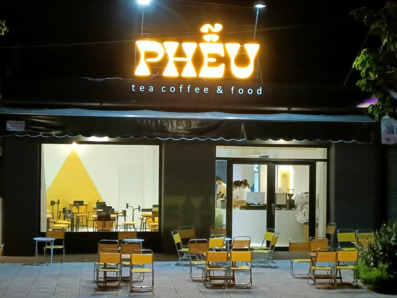 PHỄU COFFEE & TEA