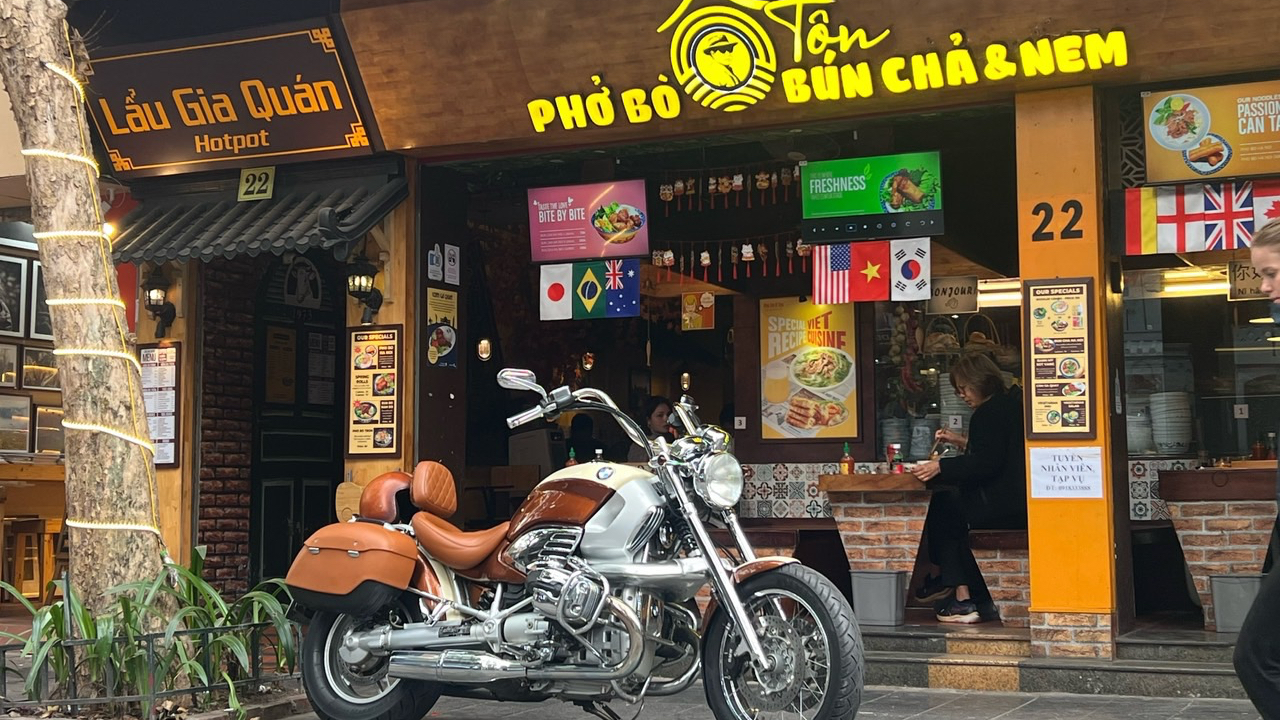 Phở Bò, Bún Chả & Nem