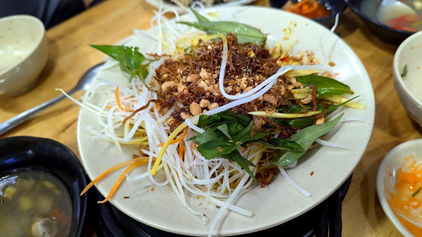 Quán ăn vặt Cẩm Tú
