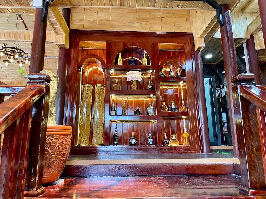 Hải Sản NHÀ SÀN – Vựa Hải Sản Kon Tum