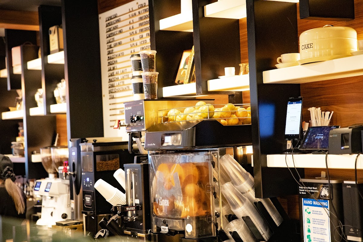 GRIND THE NYC COFFEE SHOP & BAGEL HOUSE