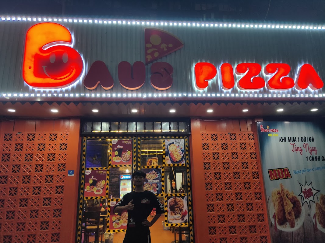 Bầu Pizza Hoà Bình