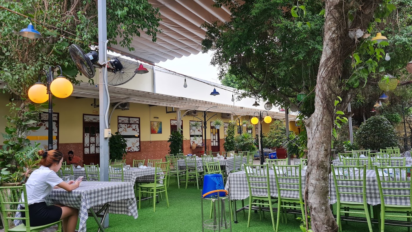 Nhà Hàng Thiên Tân