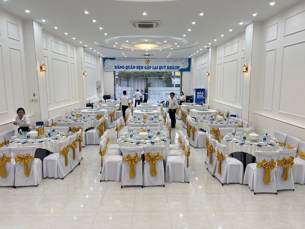 Vựa Cua Đăng Quân – Trần Hoàng Na